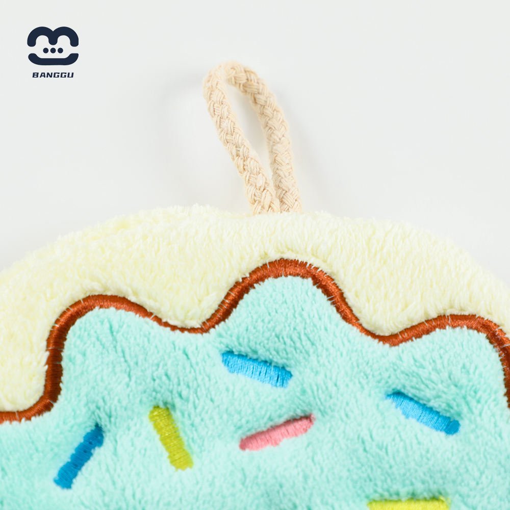 Manufacturer sells high-quality coral velvet cartoon hand towel soft absorbent and non-shedding children's handkerchief