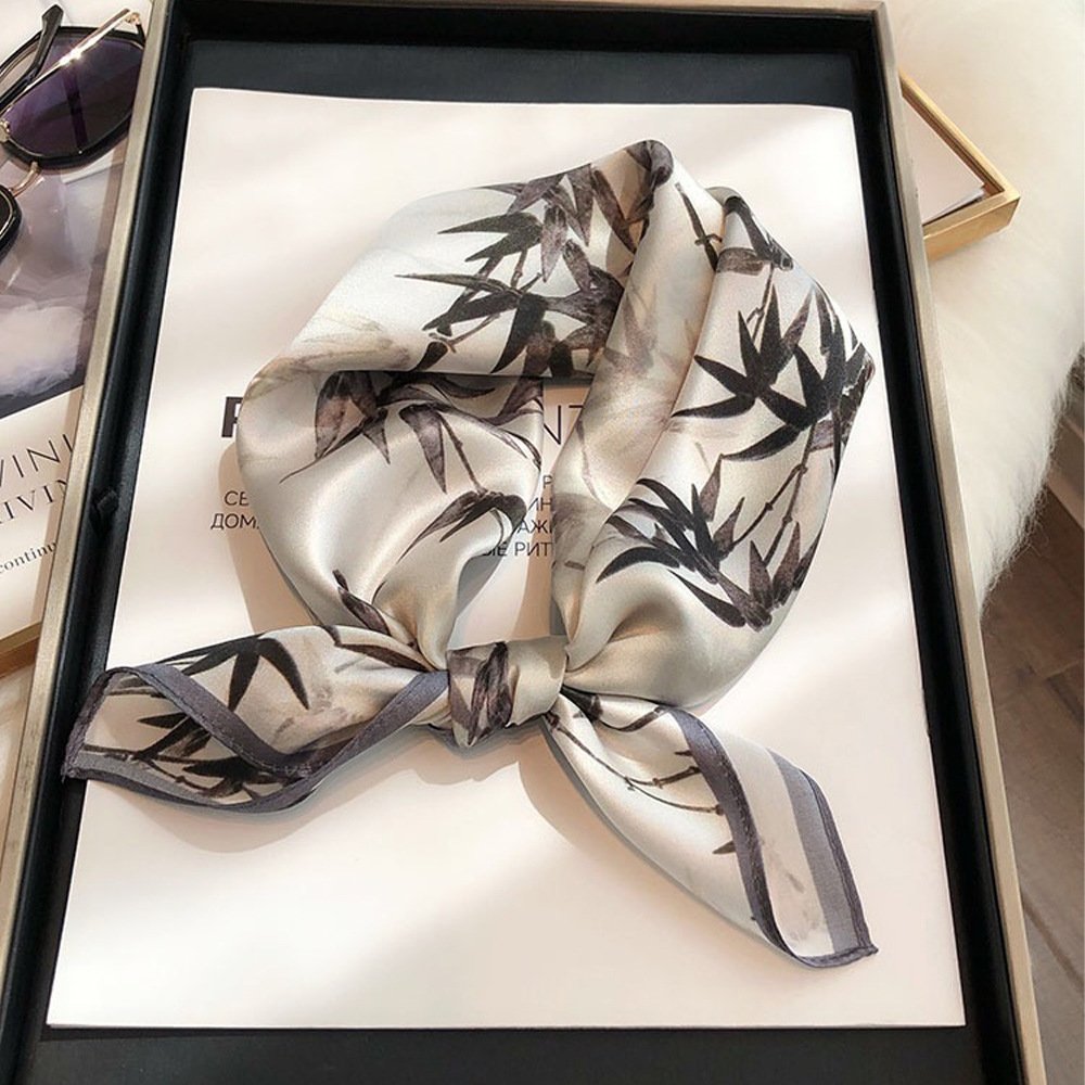 Cheaper Price Woman Printed Square Scarf And Handkerchiefs Custom Scarf Printing Pure Mulberry Silk Scarf