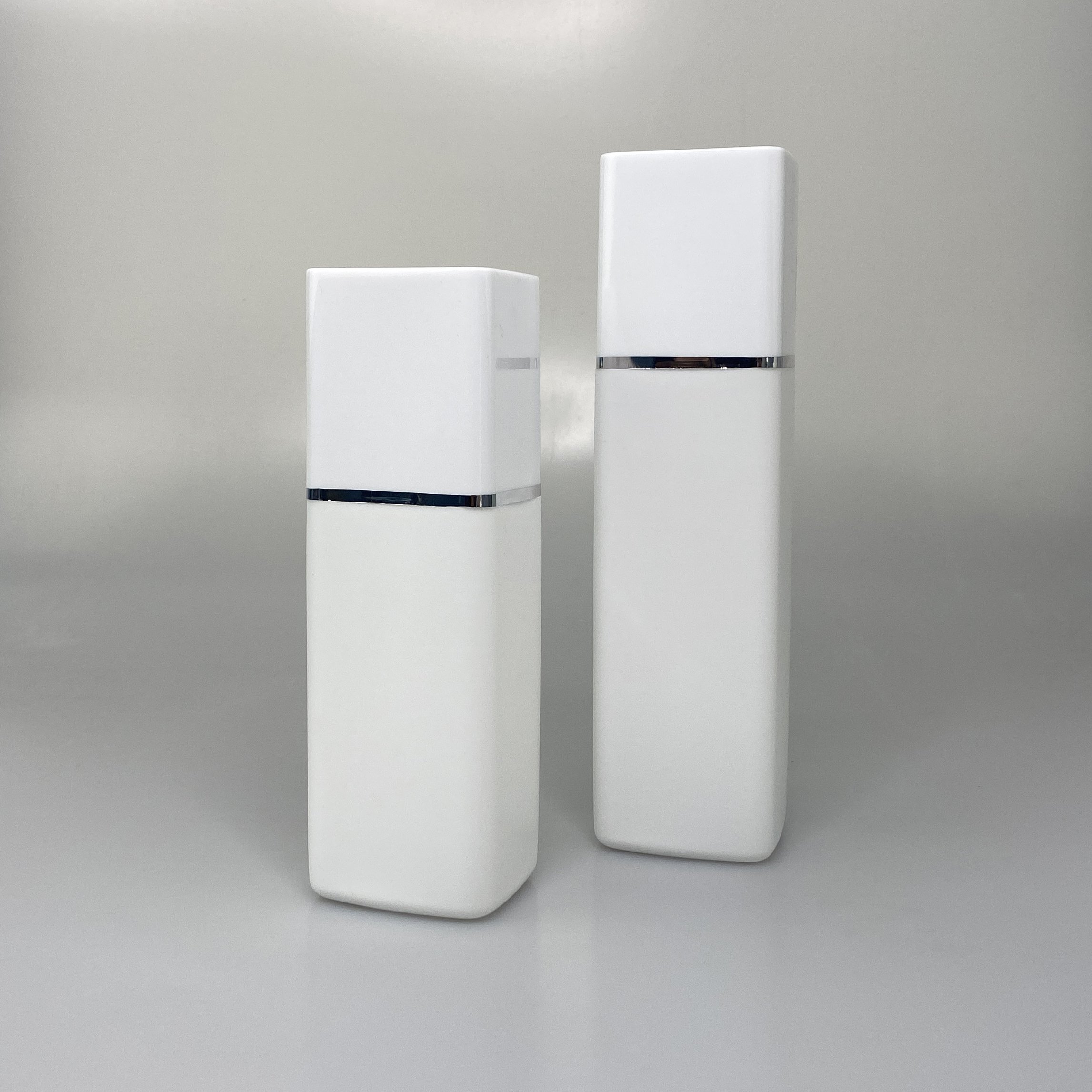1 Green Colour Screen Printing 16oz 500ml HDPE Cylinder Matte White Shampoo And Conditioner Bottles With Lotion Pump for men