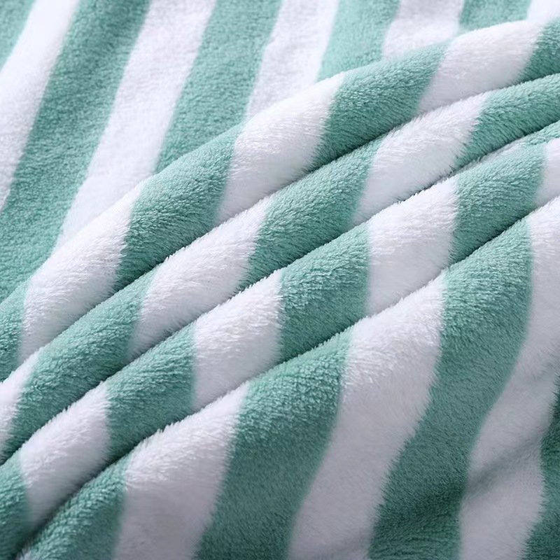 High-density padded high-grade warp knitted coral fleece mother towel soft absorbent towel bath towel set candy strip pattern