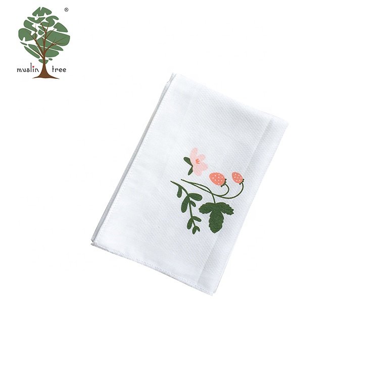 Printed 100% Cotton Muslin Baby Handkerchief Muslin Tree Free Sample Casual Customized Printing Designs 35*35 CM Multi-purpose
