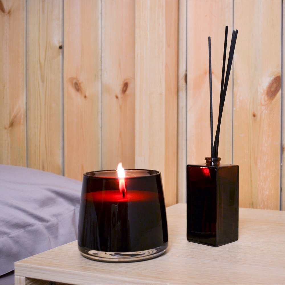 Empty Custom Reed Essential Oil Diffuser Glass Bottle With Fiber Reed Diffuser Sticks Luxury Wholesale
