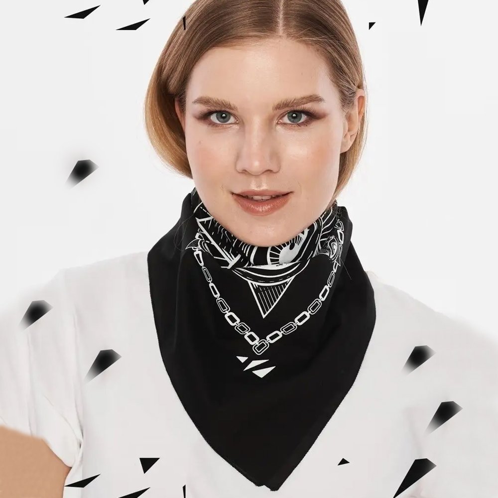 Custom New Personality Skull Pattern Square Scarf Outdoor Ride Hip Hop Halloween Pie Face Towel Preferred Bandana Handkerchief
