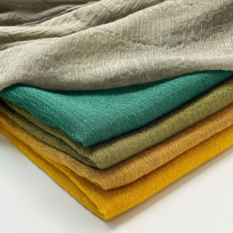 Designers luxury solid color custom pleated cotton shawl viscose khimar hijabs musulman satin rayon veils scarf for muslim women
