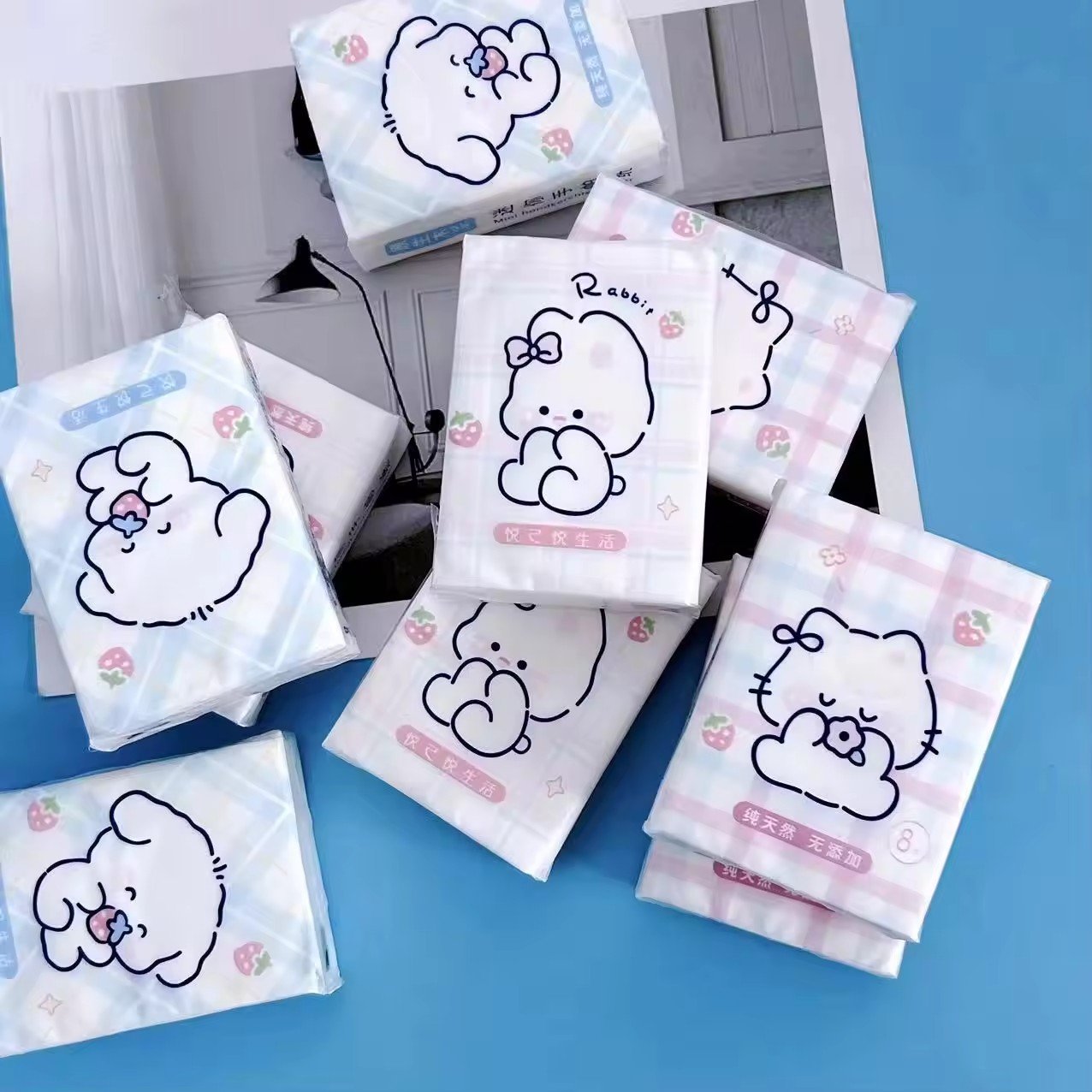 Mini Bear Pocket Tissues Travel Tissues Cute Bear Dry & Wet Dual Purpose Paper Handkerchief Portable Tissue