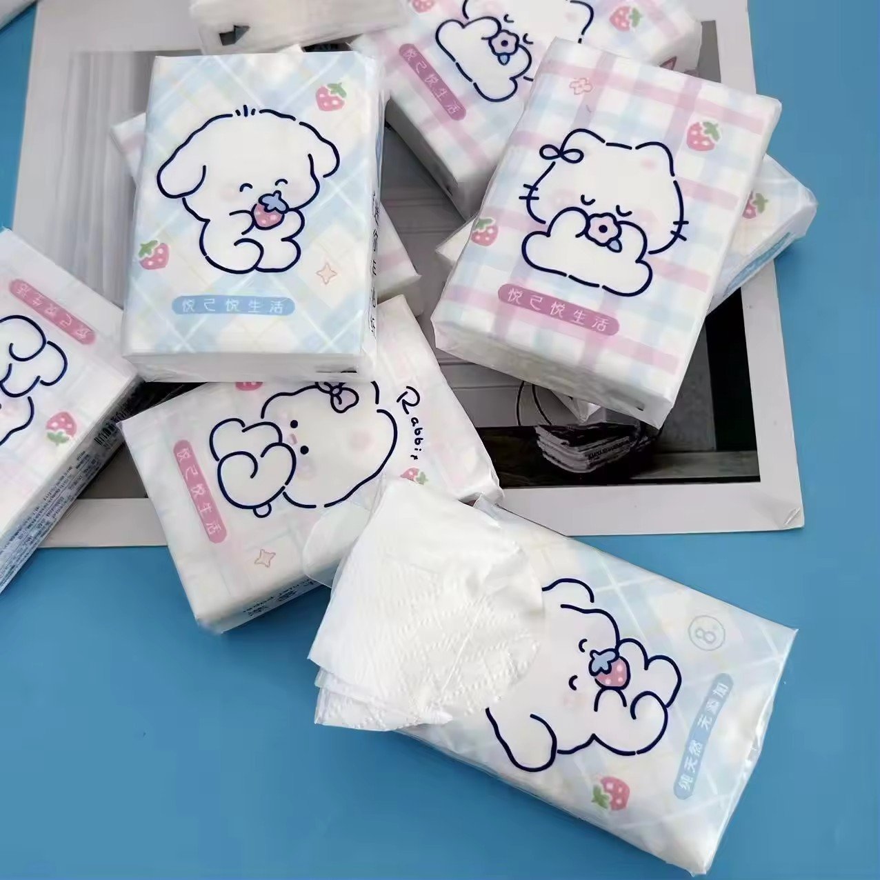 Mini Bear Pocket Tissues Travel Tissues Cute Bear Dry & Wet Dual Purpose Paper Handkerchief Portable Tissue