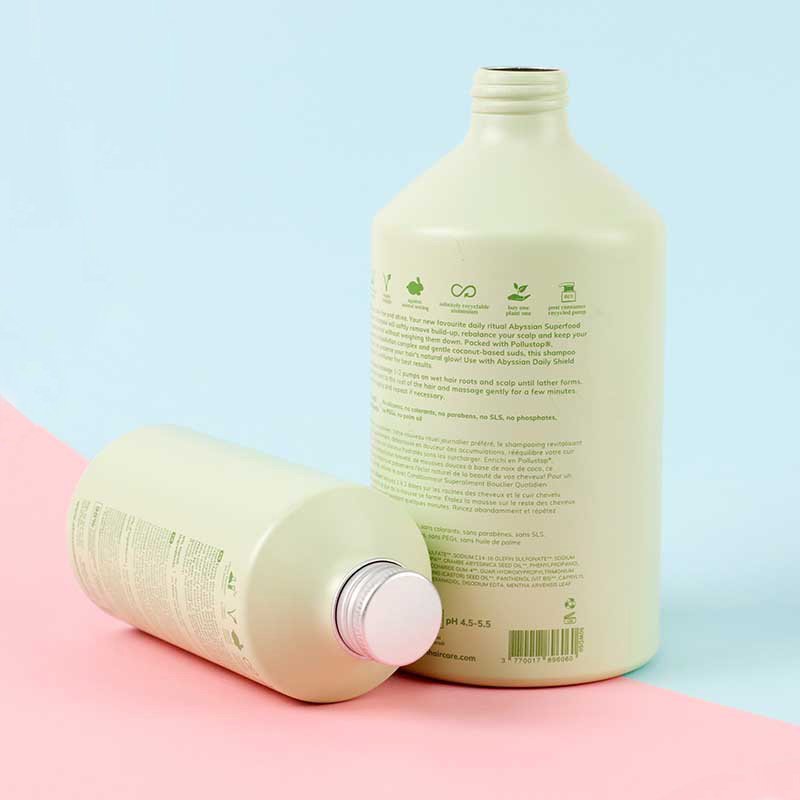 Wholesale custom refillable Flat shoulder cosmetic perfume bottle for cosmetic