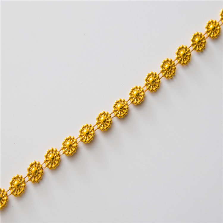 10mm sun flower plastic chain gold electroplated sun flower plastic chain for handkerchief and clothing making