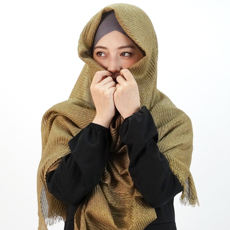 Designers custom golden Shimmer pleated silk scarf Shiny polyester Scarves Crinkle Glitter turban Hijab tassel Shawl for ladies