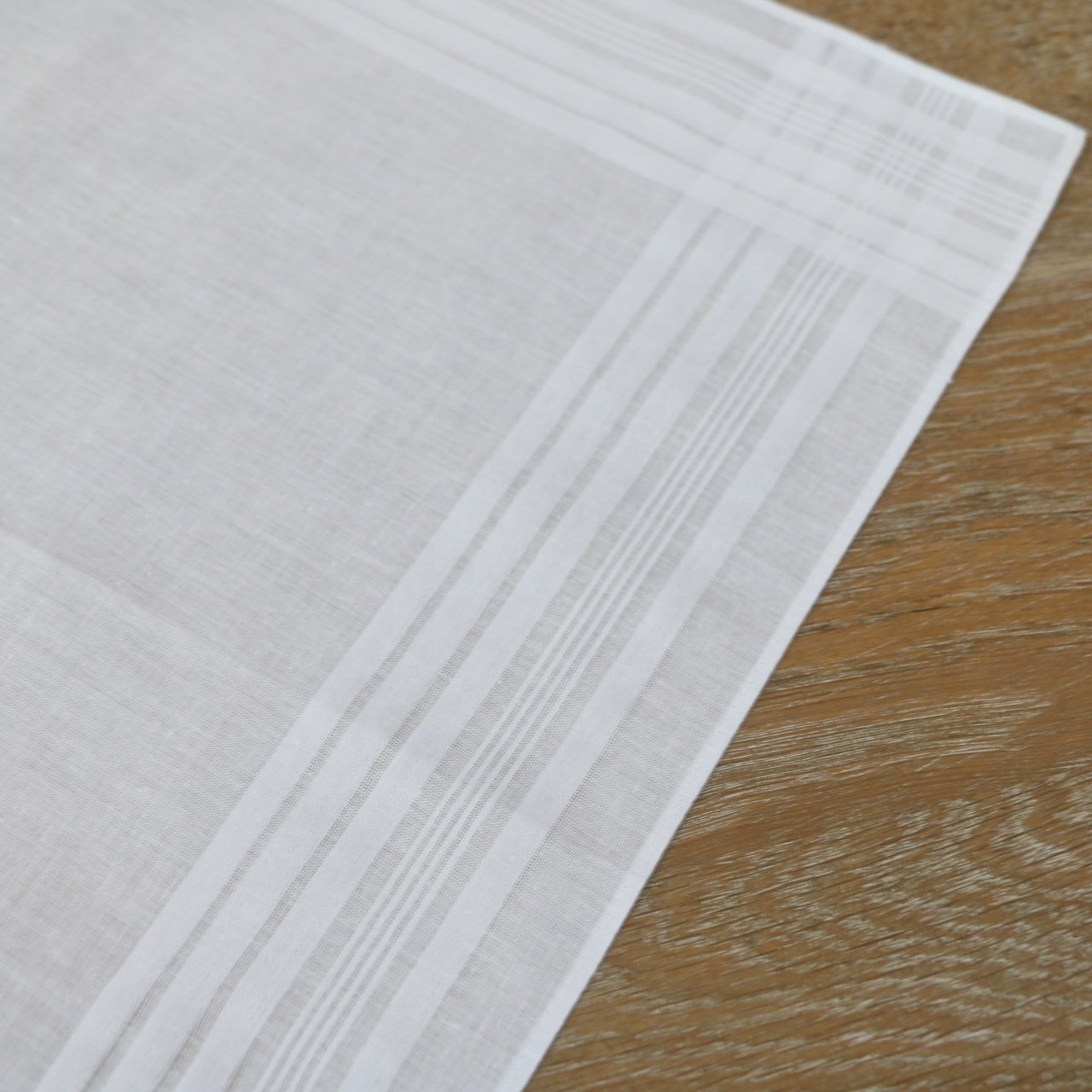 M002-A Printable Embroiderable Wedding Christmas Gift Large square17"x 17"Kerchief Satin fabric White Cotton Men's handkerchief