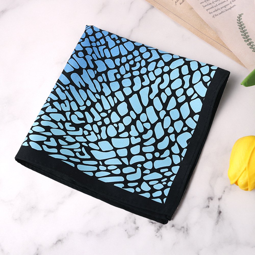 2024 New design single-sided printed cracked leopard print 30cm handkerchief color-changing gradient polyester pocket square