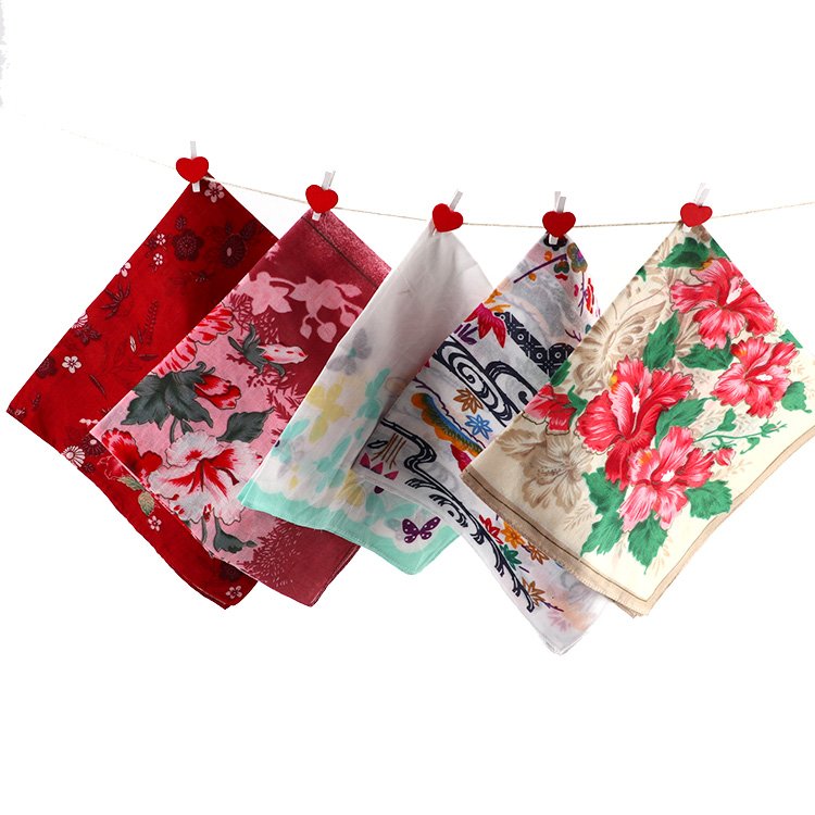 Flower Design Cotton 40S Handkerchief in Stock
