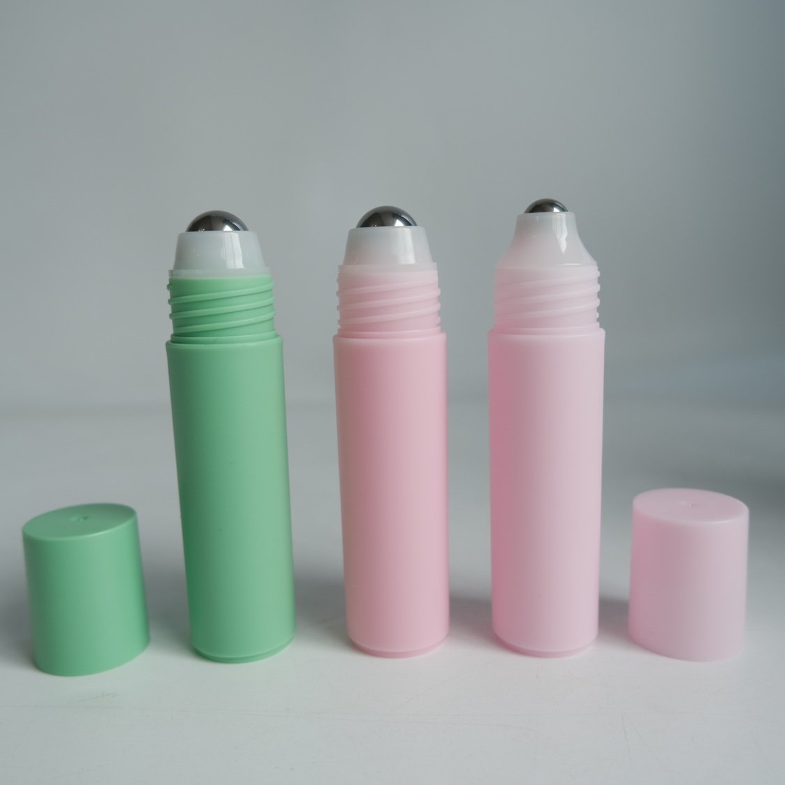 Eco-friendly Plastic Roller Ball Cosmetic Packaging 30ml Pcr Skin Care PP Roll On Bottle
