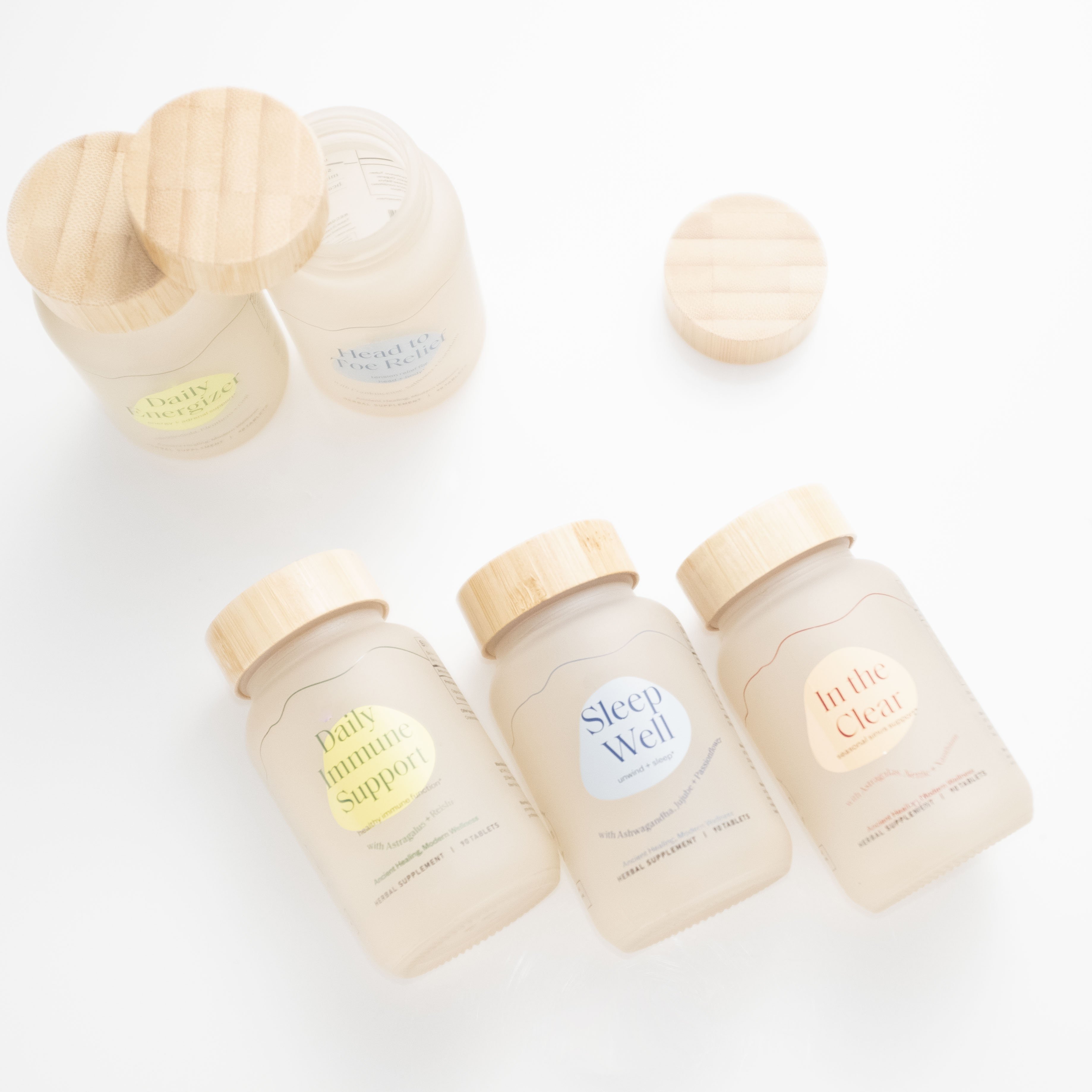 Fomalhaut capsule pill bottle 150ml glass bottle packaging with reusable bamboo lid for health care pills