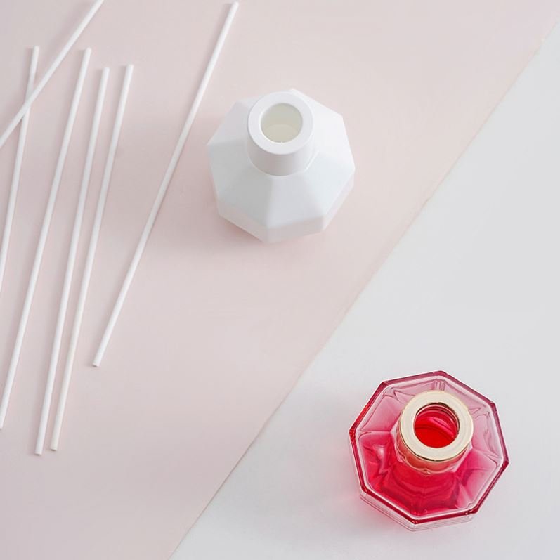 Shaped Aromatherapy Bottle New White Porcelain Bottle Perfume Dispenser Bottle