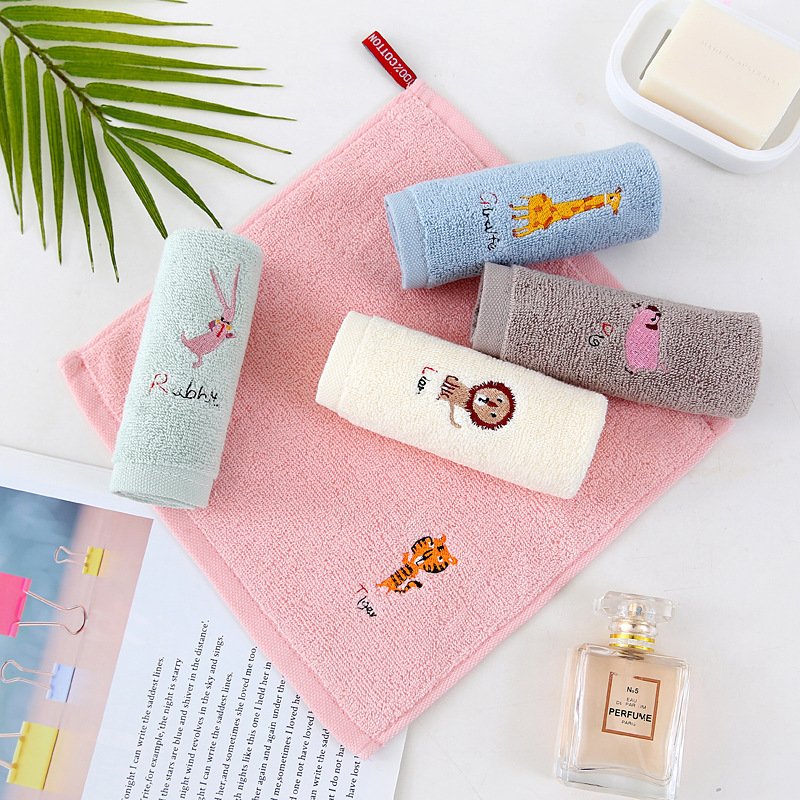Wholesale High quality 25*25cm children's towels Cotton kids Towel Fabric Cartoon Baby Handkerchief Baby Face Towel