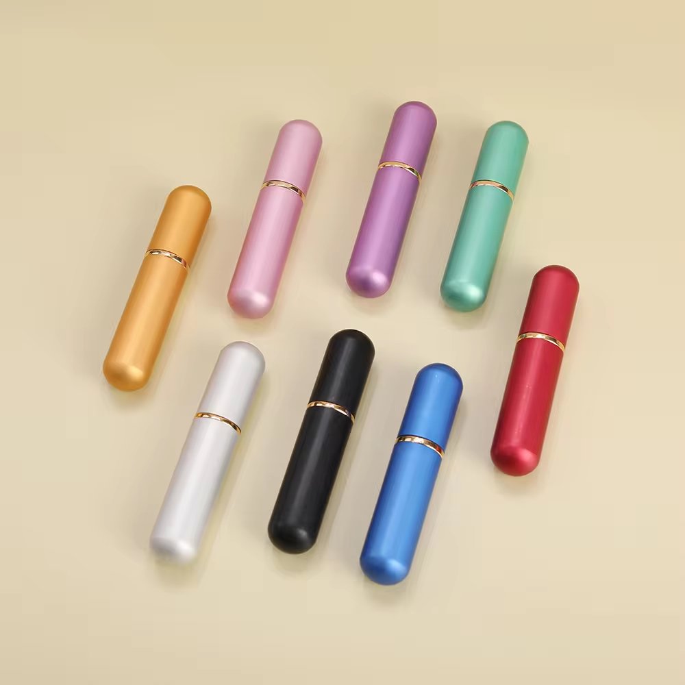 Custom LOGO Luxury Mini Pocket Size 10ml Perfume Bottle twister Round Portable Travel Refill Metal Spray Bottle
