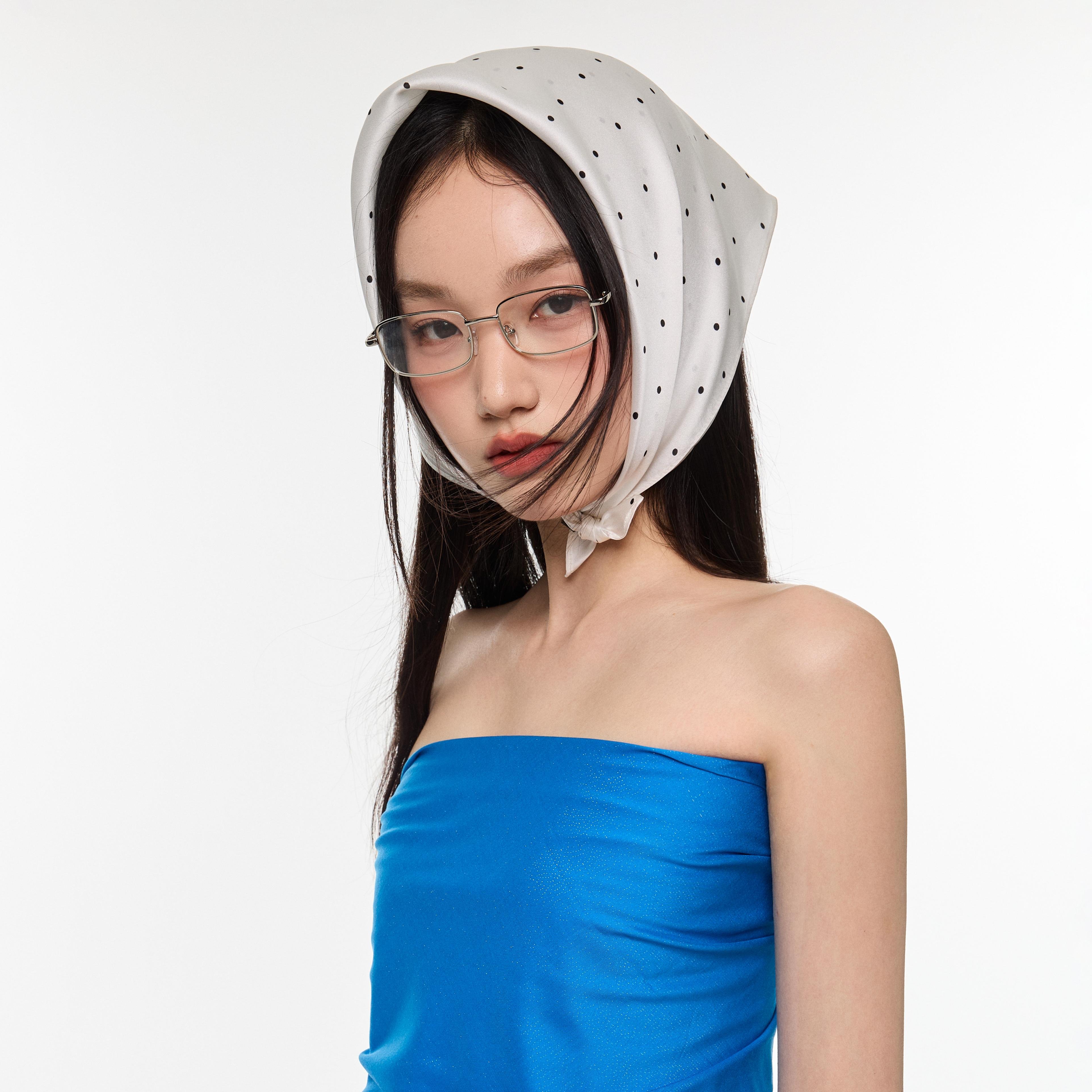 Wholesale 100% Pure Silk Square Scarf 52*52cm Vintage White Dots Design Fashionable Ladies' Handkerchief