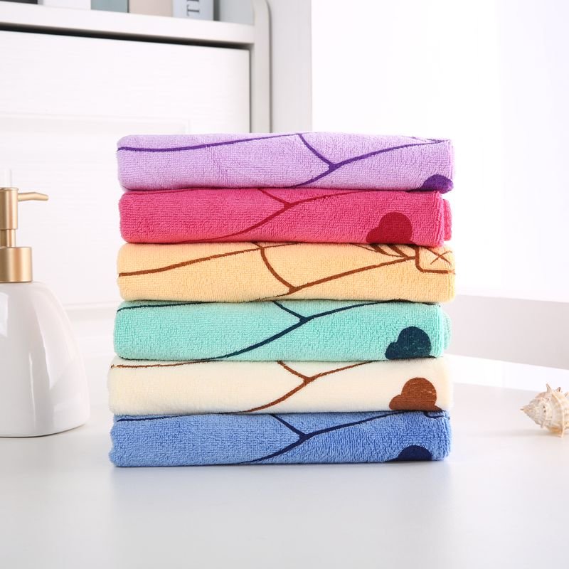 Wholesale cartoon printed pattern children's handkerchief absorbent quick-drying napkin baby small square towel