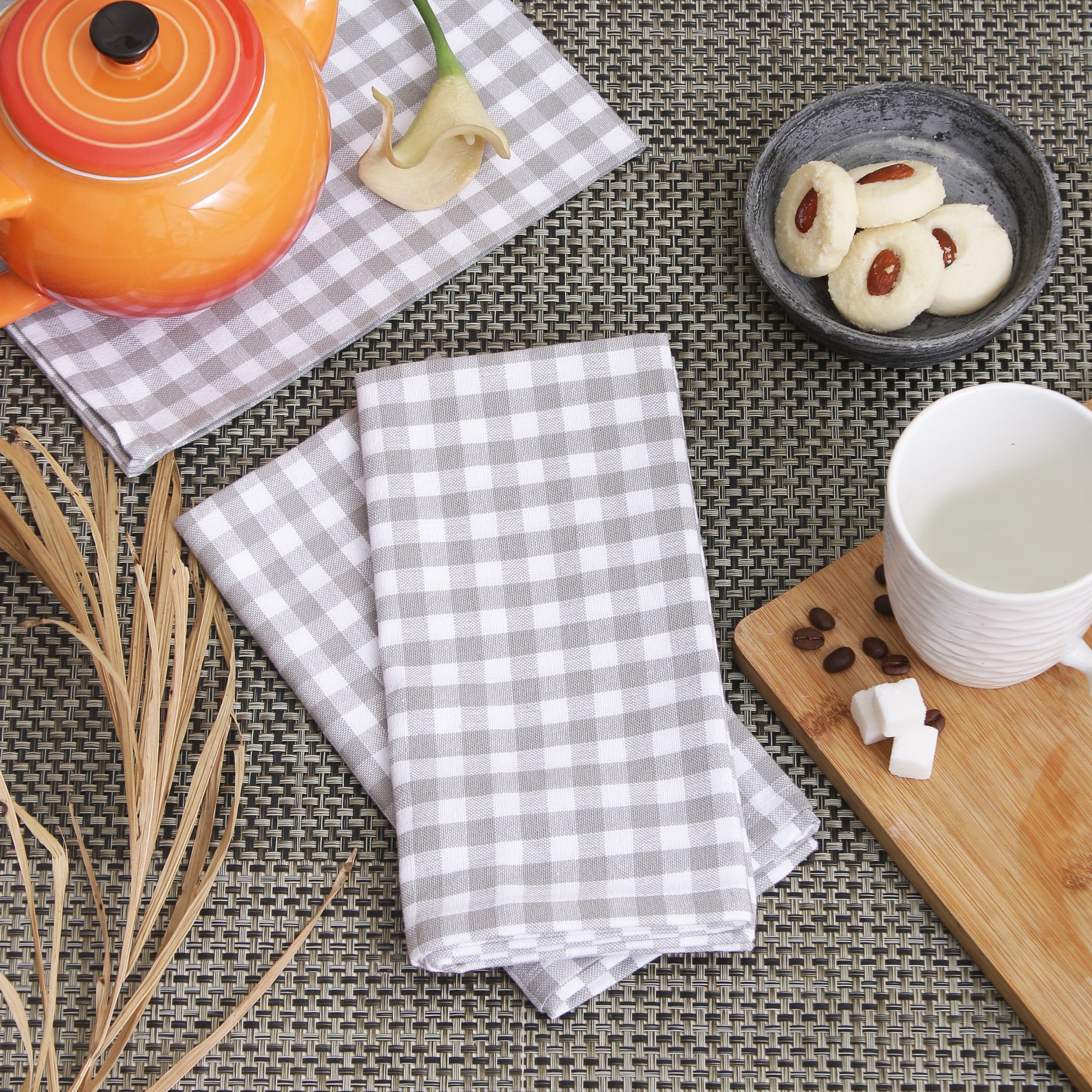 100% Cotton Plain Grey Check Napkins Soft Woven Fabric for Dining Kitchen or Airplane Use for Restaurants Weddings