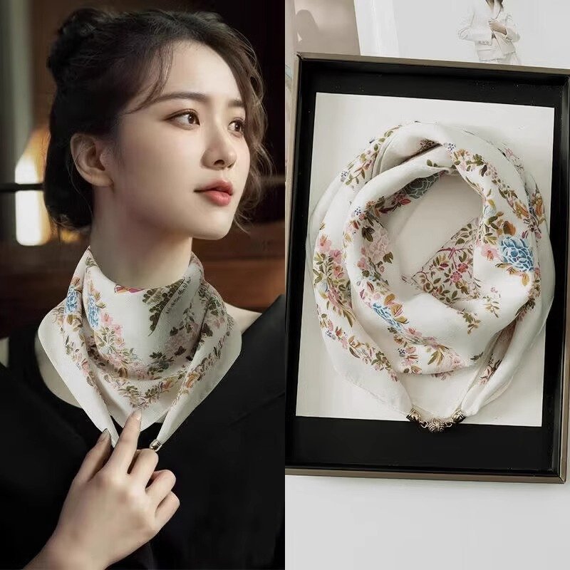 2024 new warm handkerchief Women's Spring, Autumn, Winter Printed cotton and linen scarf Magnetic buckle triangular scarf scarf