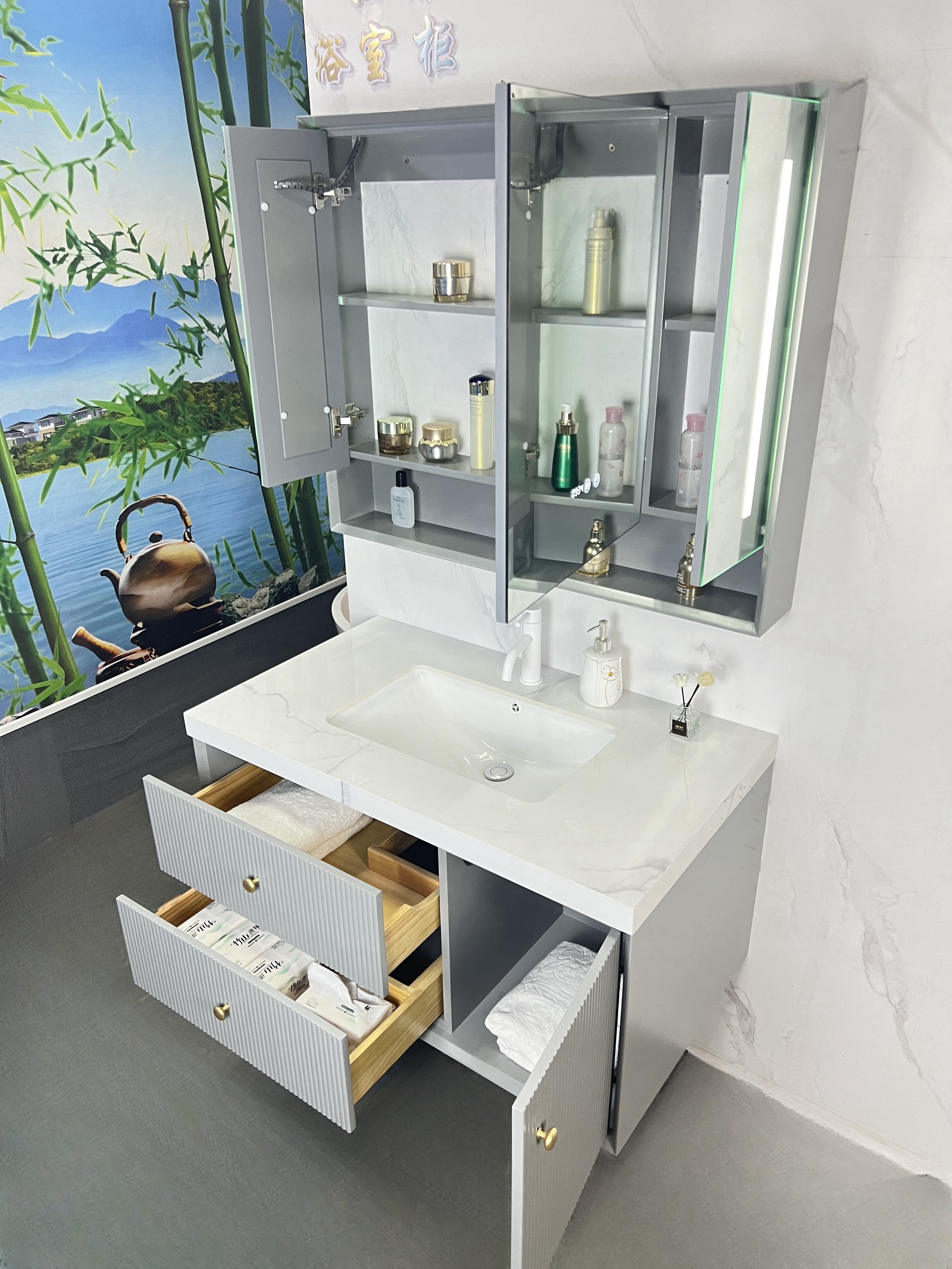 Oumeiga Small Size Free Standing American Bathroom Vanities Set Matte Black Floor Mounted Cabinet PVC Material For Hotels