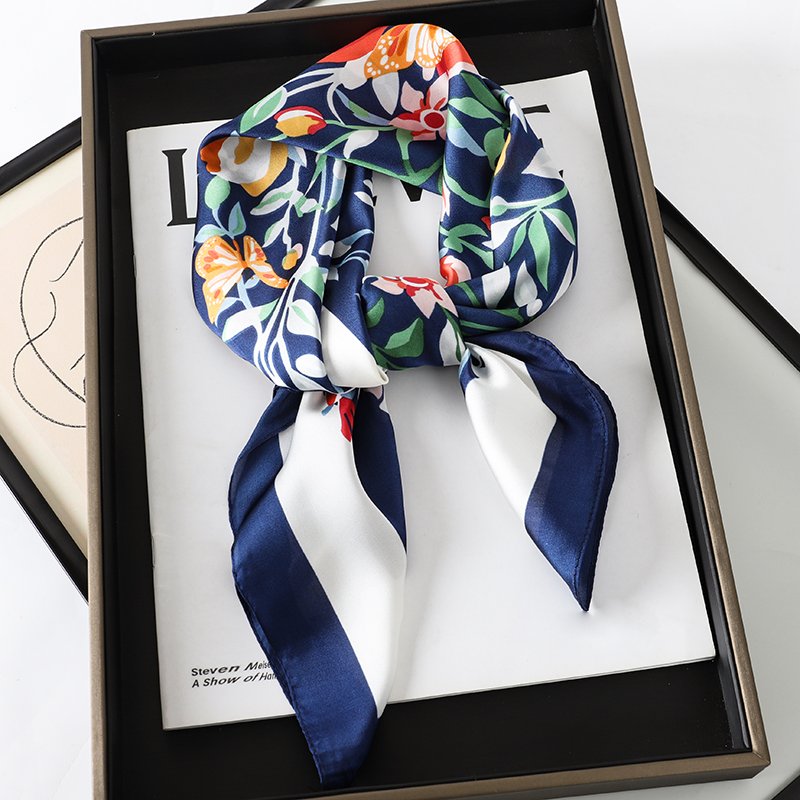 Leopard leaves Support branded silk scarf Feminine handkerchief 70*70cm luster scarves