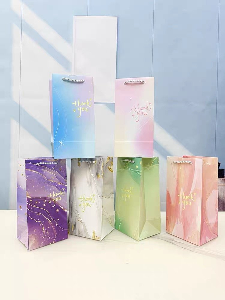 Factory Directly Supply Personalized Quality Paper Bags for Events and Parties with Custom Designs