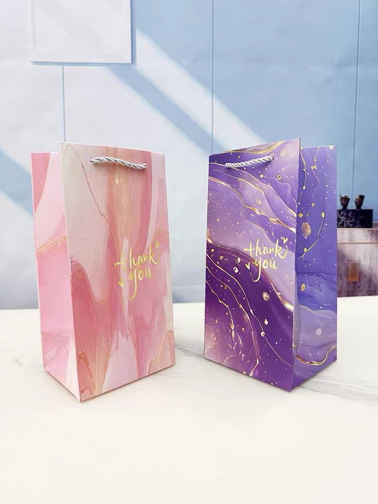 Factory Directly Supply Personalized Quality Paper Bags for Events and Parties with Custom Designs