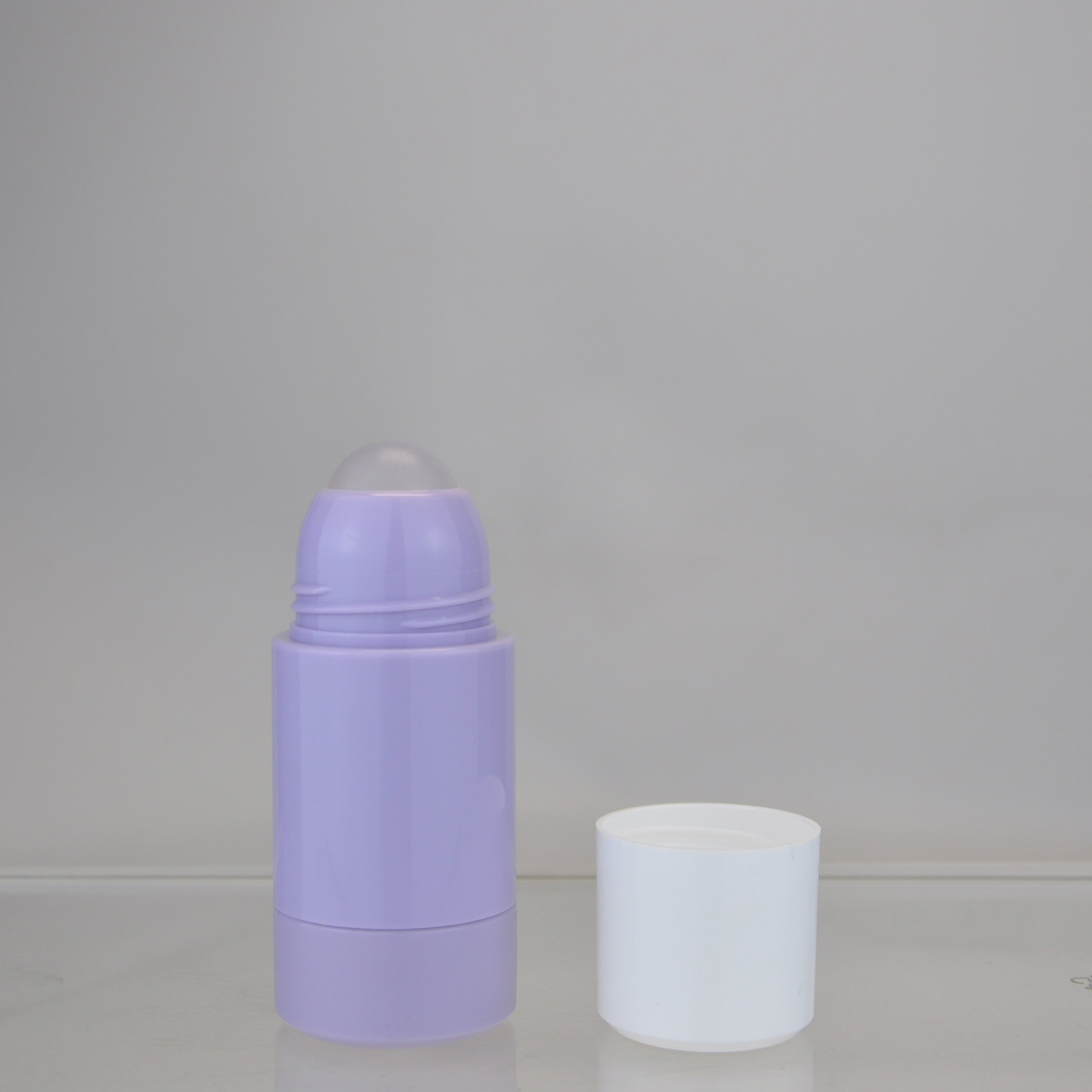 Refillable Roll On Bottle With Replaceable Inner Bottle For Essential Oil Plastic Deodorant Packaging