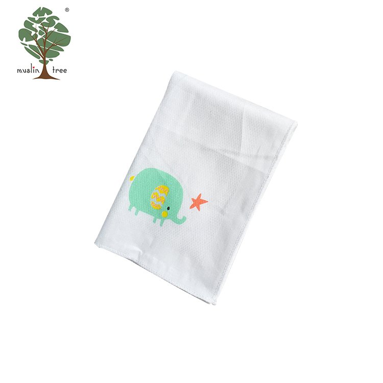 Soft White Kids Handkerchief Square Towel 100% Cotton Muslin Tree Free Sample White Printed Customized Printing Designs 35*35 CM