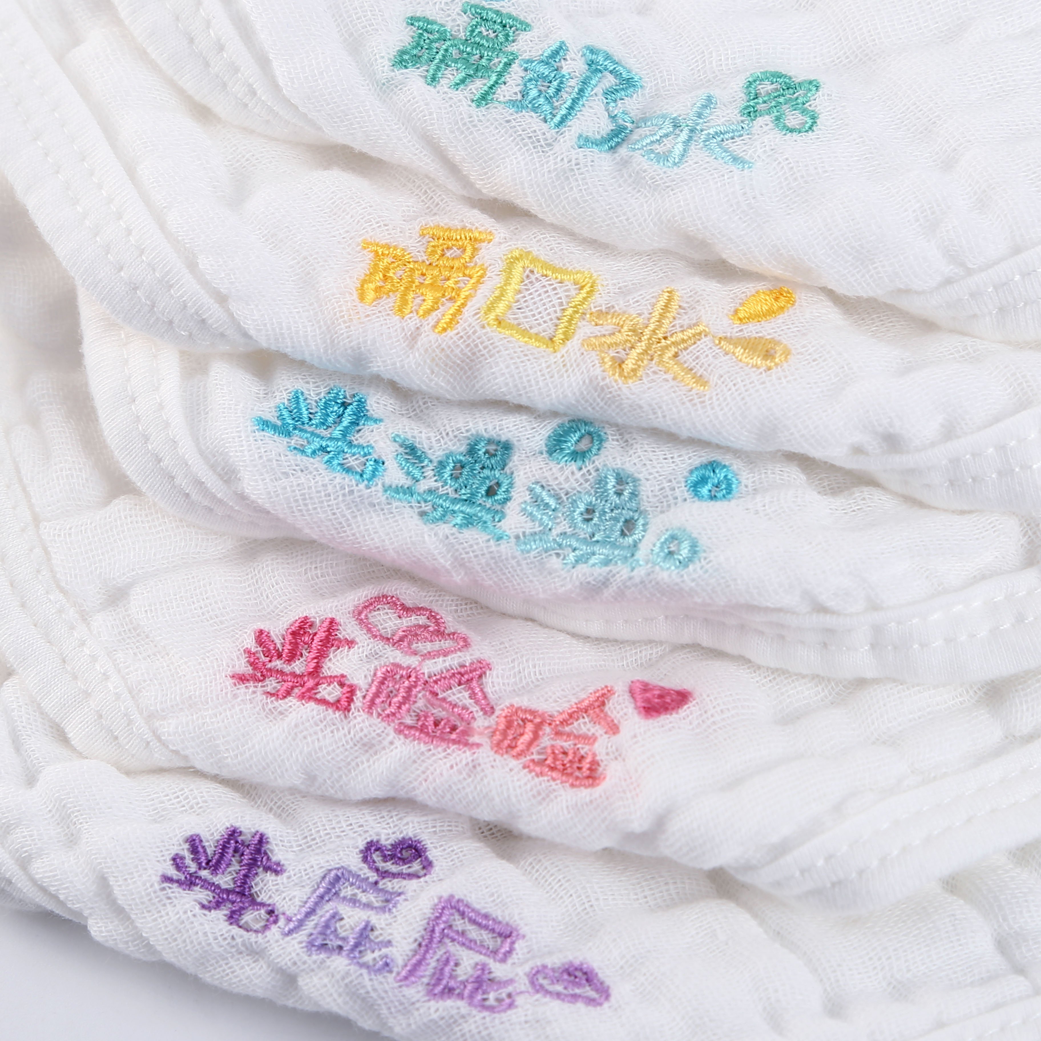 Wholesale the saliva gauze towel 100% Cotton Muslin Custom The embroidery handkerchief for baby muslin squares handkerchief