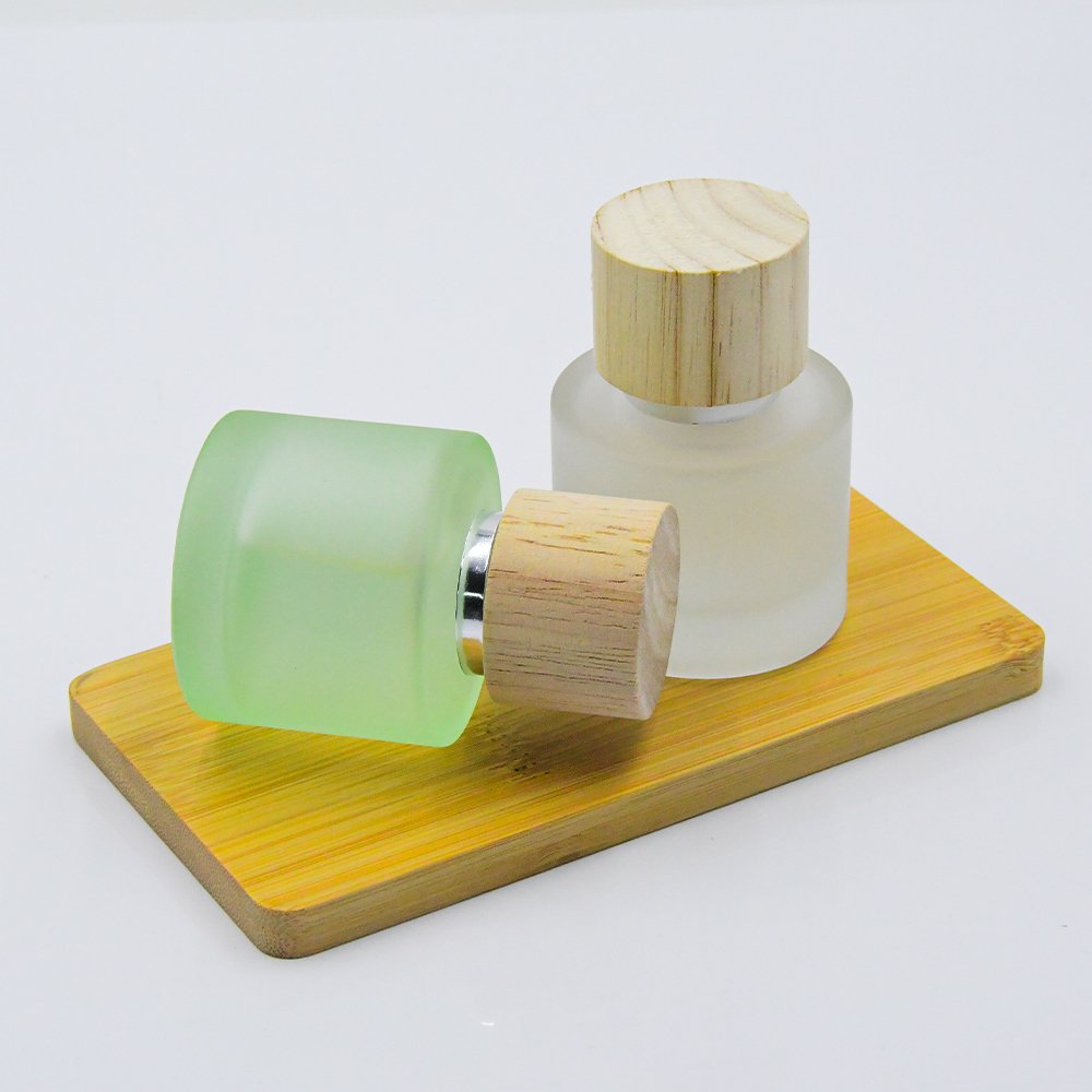Custom Perfume Glass Bottle 50Ml Colourful Frosted Perfume Bottle With Wooden Lids