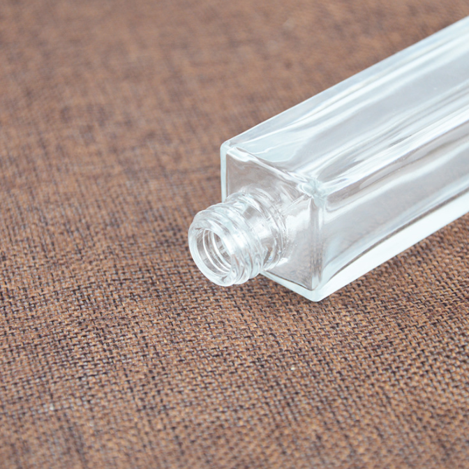 Processed glass fragrance bottle perfume 30ml50ML100ml square bottle customized fumigation square bottle