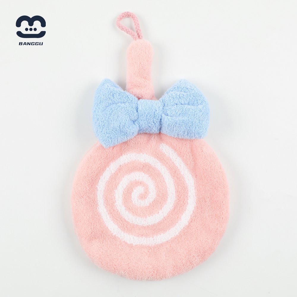 Factory-supplied coral velvet cartoon lollipop hand towel absorbent soft comfortable and hair-resistant children's handkerchief