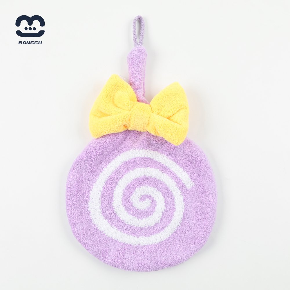 Factory-supplied coral velvet cartoon lollipop hand towel absorbent soft comfortable and hair-resistant children's handkerchief