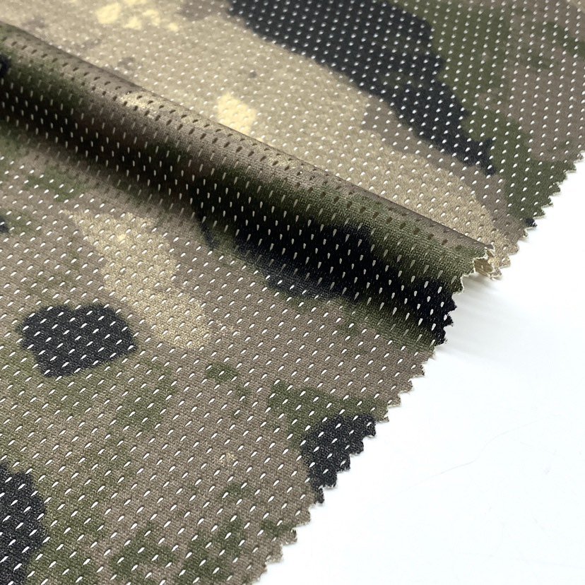 100%polyesyer 115-120GSM camouflage cover mesh fabric for outdoors Hunting and Sun Shade