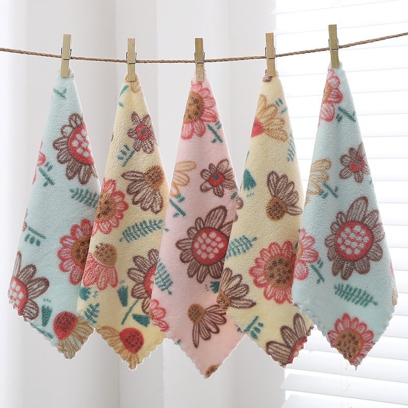 Custom New Design Cheap Price Premium Quality Portable Square towel Coral Fleece Handkerchief