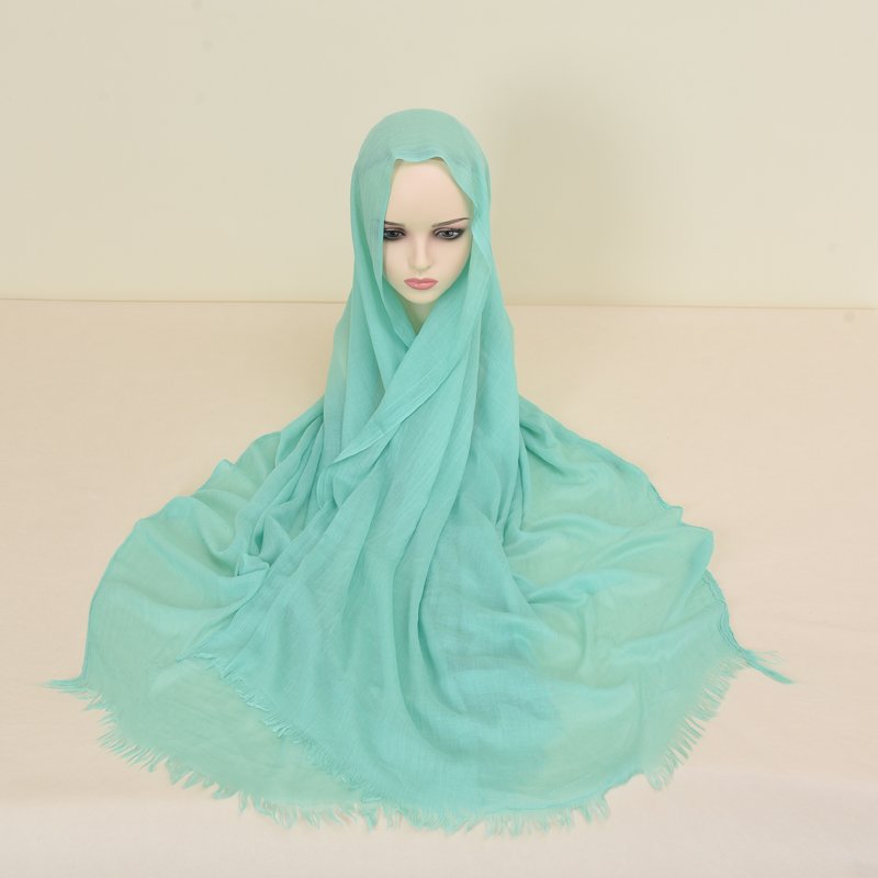 Fashion Hot Stylish Factory Plain Solid Color Woman Arab Long Warp Handkerchief Polyester Silk Satin Hijab with 24colors