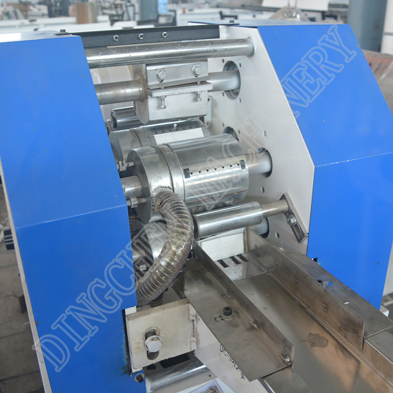 Low Investment Small Size Pocket Handkerchief Tissue Paper Folding Making Machine Pocket Tissue Machine