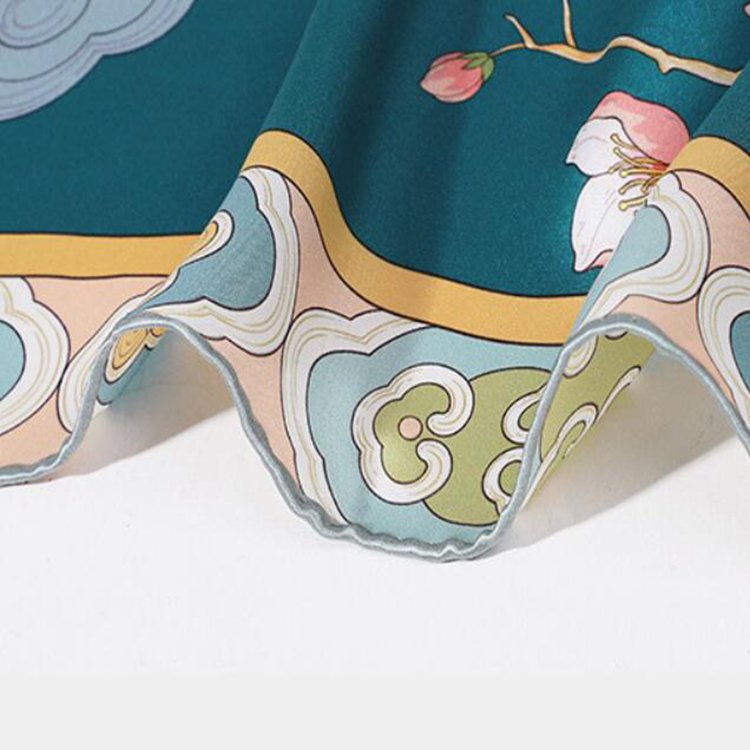 Custom 100% Silk Multifunctional Double-Sided Printing Square Design Scarf Lady Women Neck Handkerchief Printing