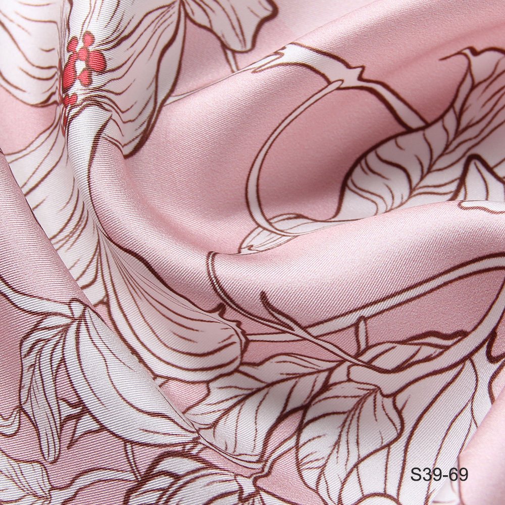 Luxury High Quality Silk Scarf Soft Smooth 70*70cm Silk Square Scarf Muffler Neckerchief For Women Silk Scarves Handkerchief