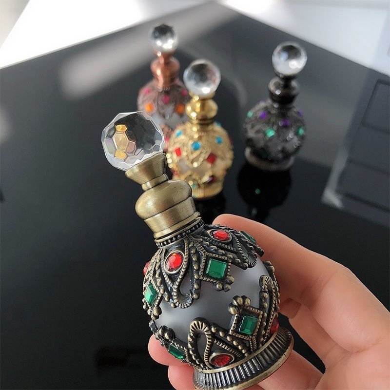 Wholesale 15ml Butterfly Antique Vintage Luxury Dubai style Arabic Glass Essential Oil Perfume Bottle