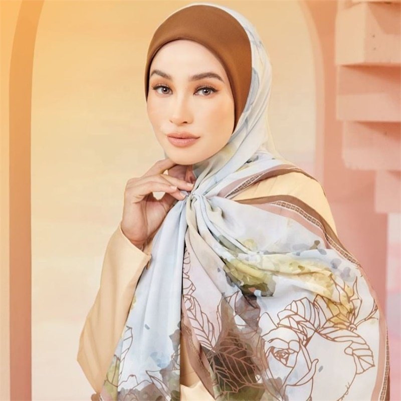 High Quality Wholesale Cotton Voile Robe Keffiyeh Soft Ethnic Square Tudung Bawal Prayer Hijab Custom Turkish Moon Design