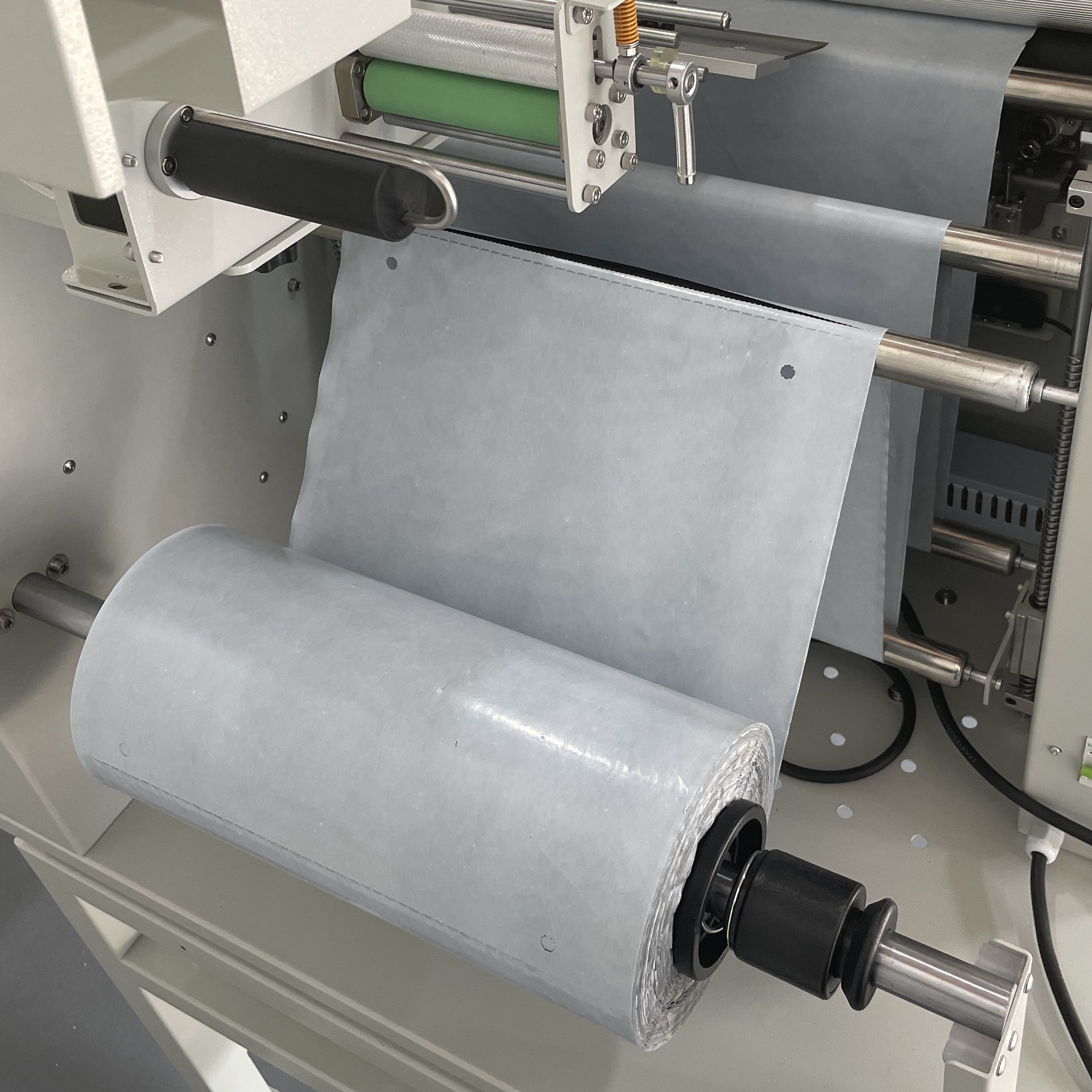 Cheap Unilateral Pre-opening Mailing bags Automatic Logistics Special Packing Machine Express Roll Bags Wholesale packaging-21