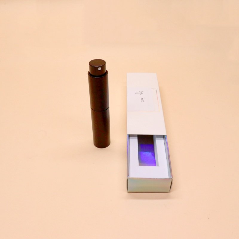 Factory Custom 8ml 10ml Perfume Oil Bottle Round Shape Purple Silver Refillable Twist Up Travel Atomizers Perfume Spray Bottle