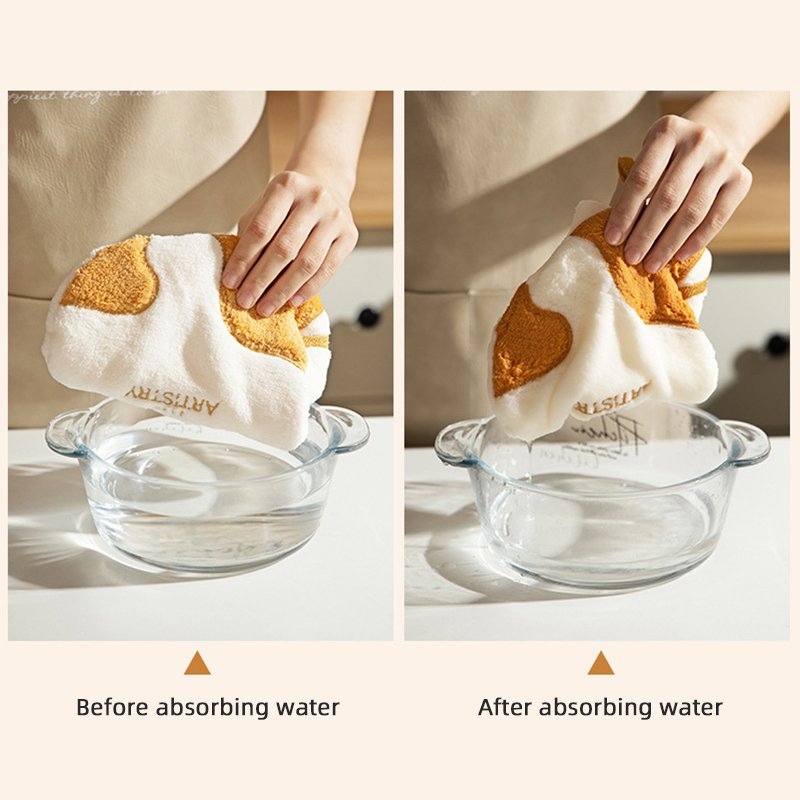 New cute cartoon hanging microfiber hand towel Kitchen bathroom use children's thickened coral velvet handkerchief