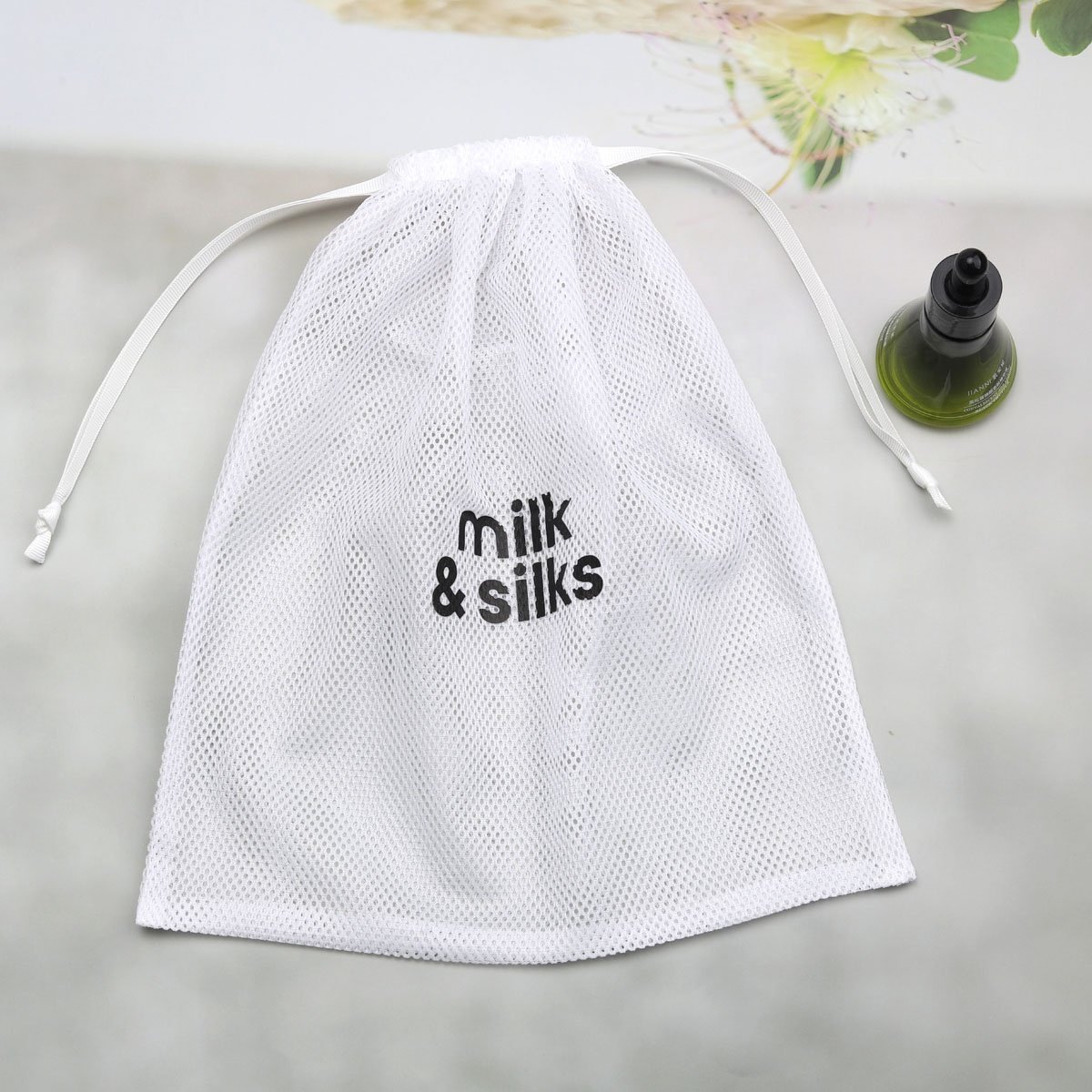 Custom Logo Printing White Nylon Mesh Cosmetic Makeup Bag Luxury Fruit Gift Shopping Drawstring Mesh Pouch