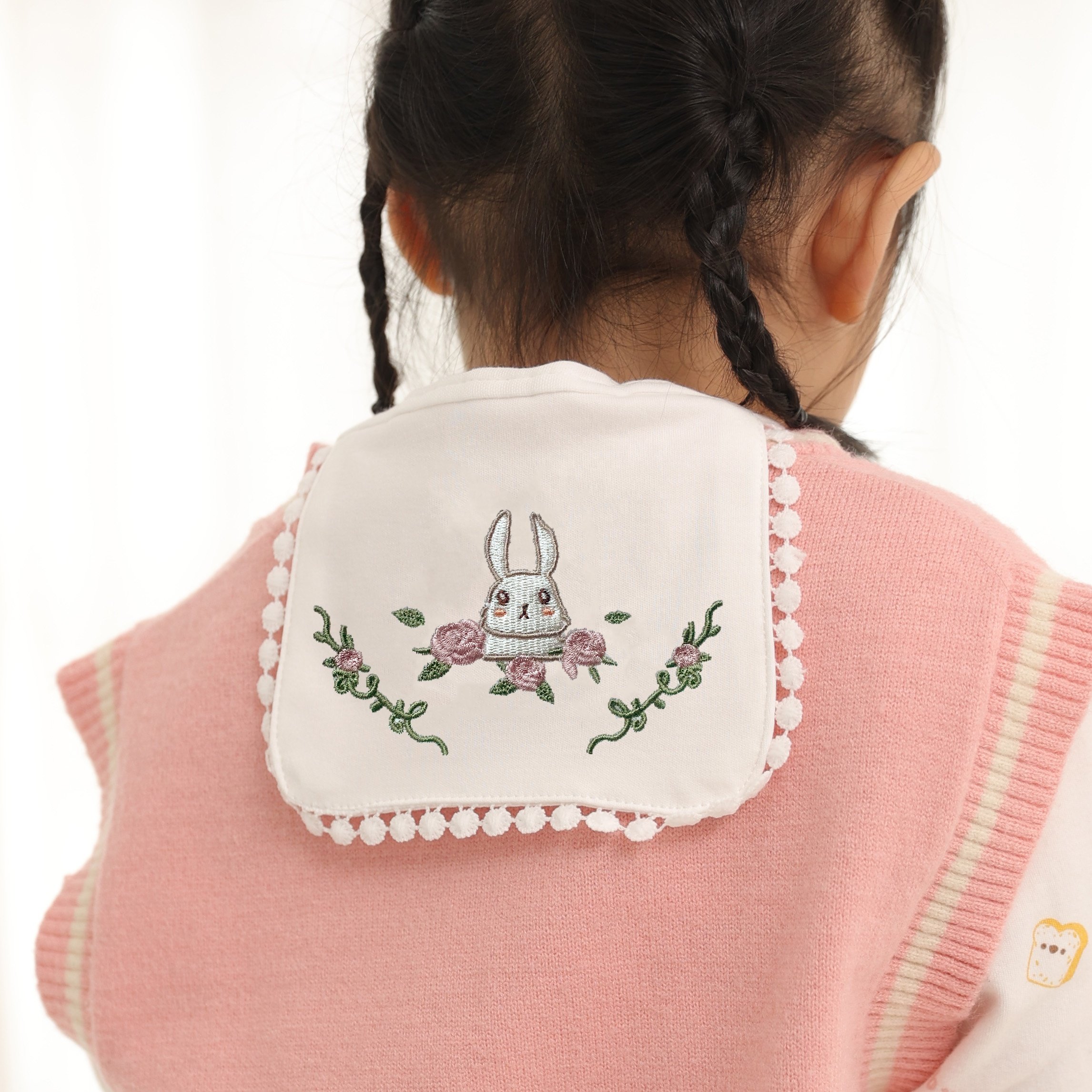 Cartoon baby sweat-absorbent towel children's cotton kindergarten boys and girls embroidery pad back baby items sweat towel