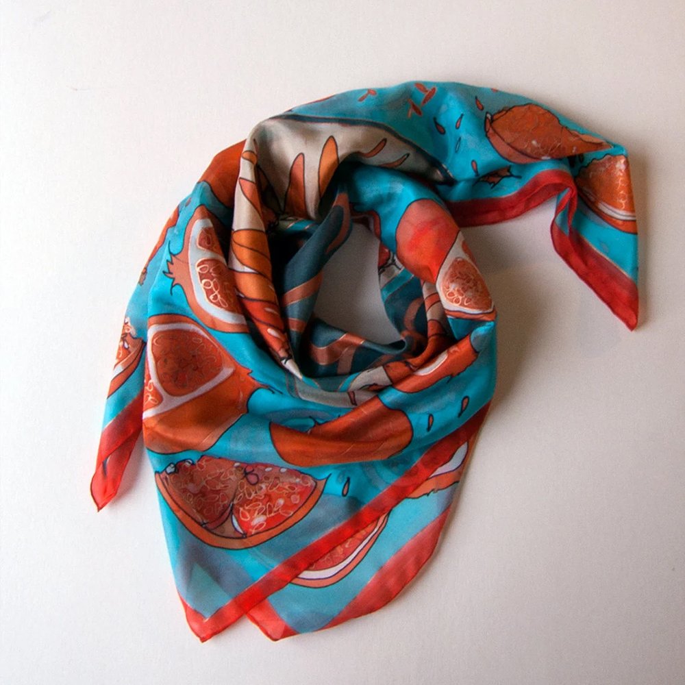 Hot Selling Pomegranates cravat Aqua Red Designer Foulard En Soie Habotai Silk Scarf Square Scarves Painted Gift For Mom